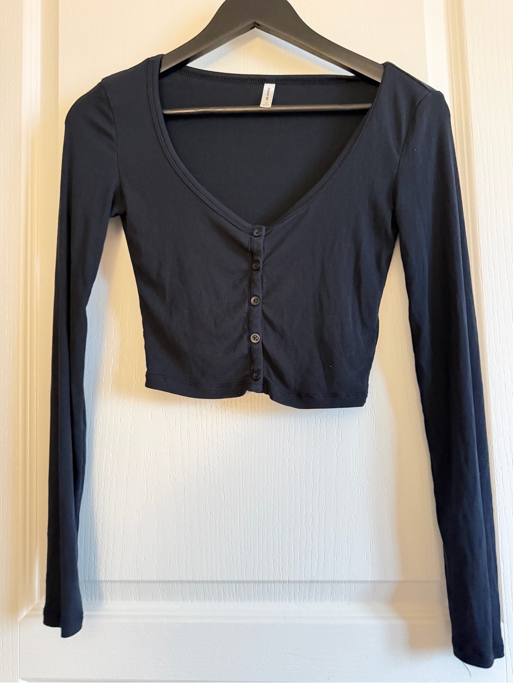 Sunday Best Black Long-Sleeve Button Crop Top